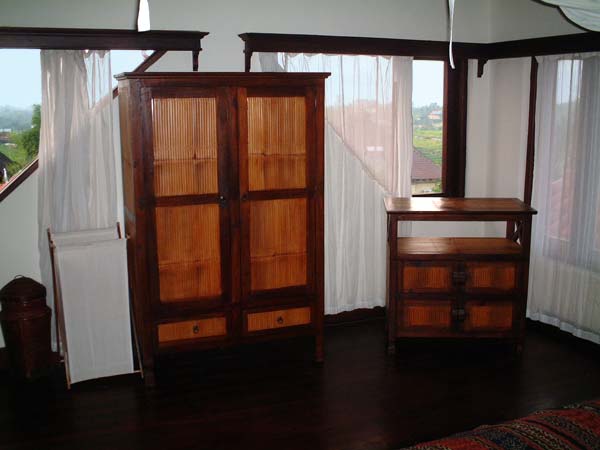 Untitled Document [villarosalia.com]